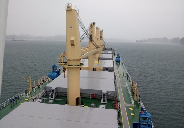 Cẩu  IHI 30T Cranes trên tàu  56.000DWT 
